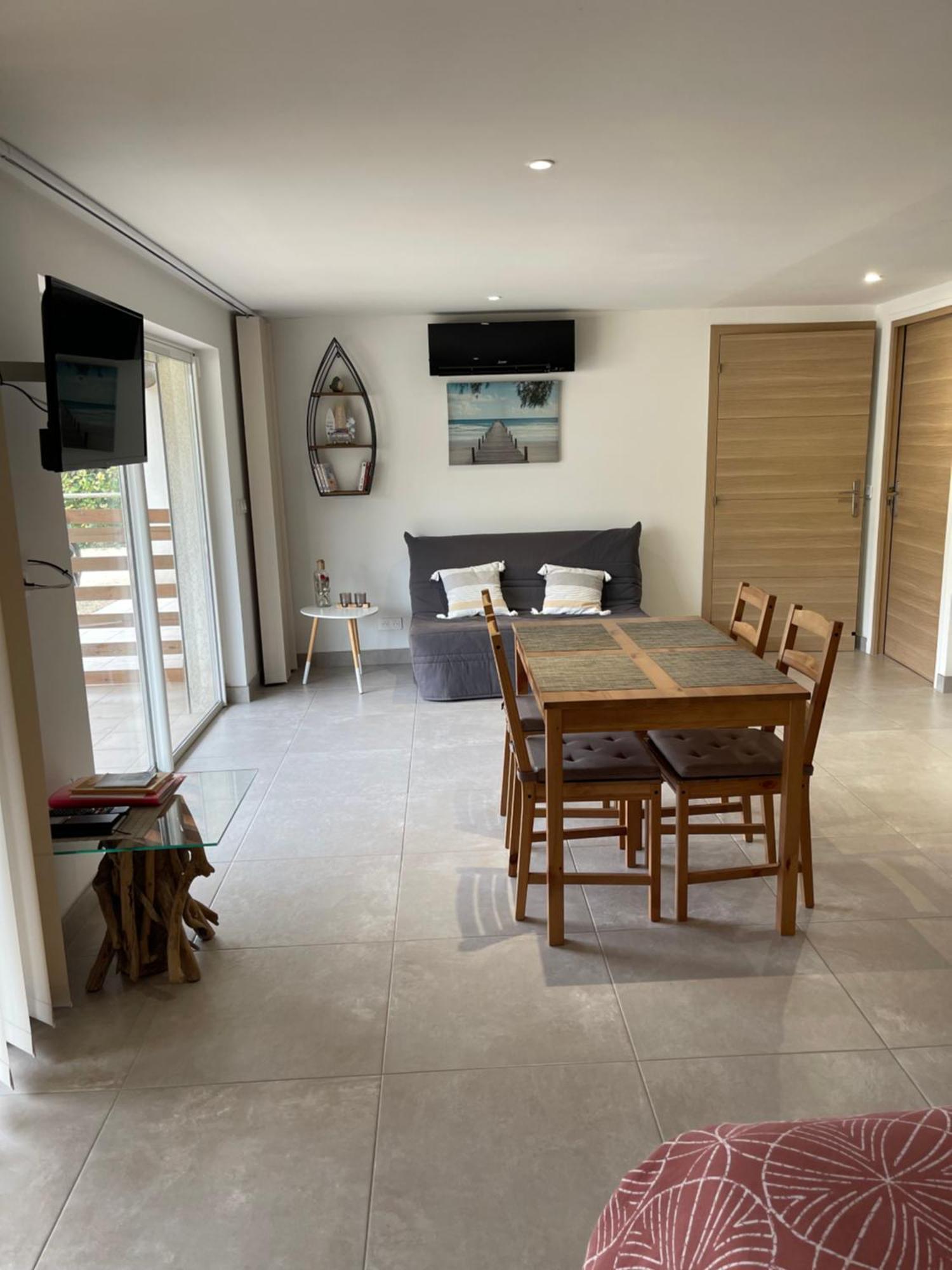 Studio 40M2 Avec Terrasse Le Mas De Lauriane Σαιντ-Μαρί-ντε-λα-Μερ Εξωτερικό φωτογραφία
